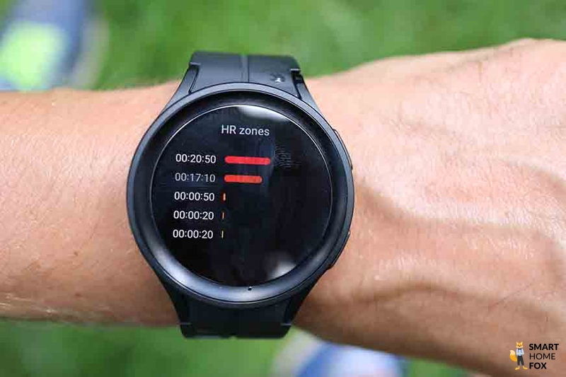 Man sieht die Herzfrequenzzonen auf der Galaxy Watch 5.